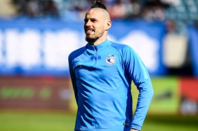 乐鱼体育app-包含今晚欧冠传出新动向，芝加哥公牛官宣签约，管理层表态：信心回归，资深球员宣示担当的词条-乐鱼体育app