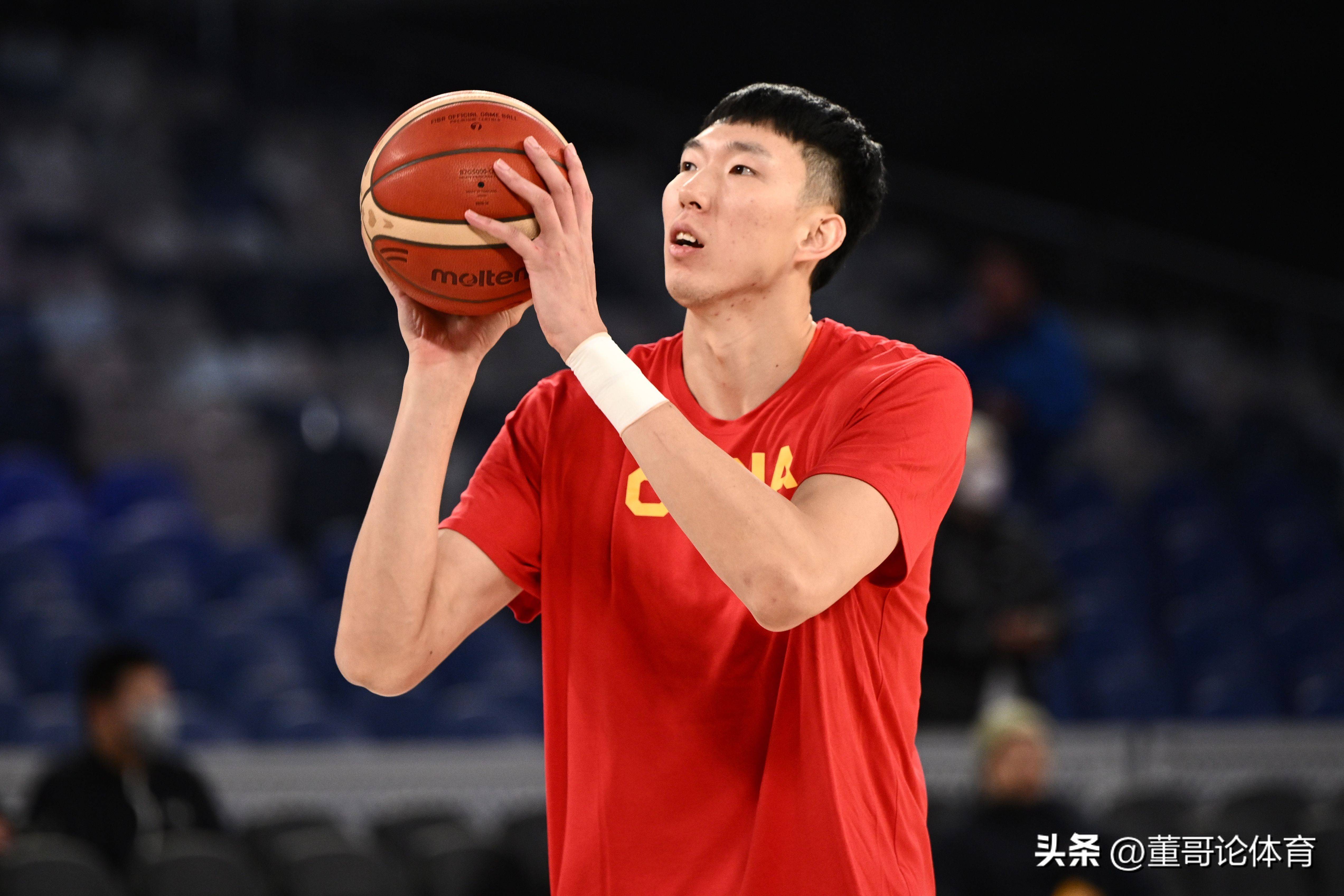 今晨深圳男篮调整名单以备CBA季后赛，强势反弹环节打磨，气氛紧张，控场能力受关注的简单介绍